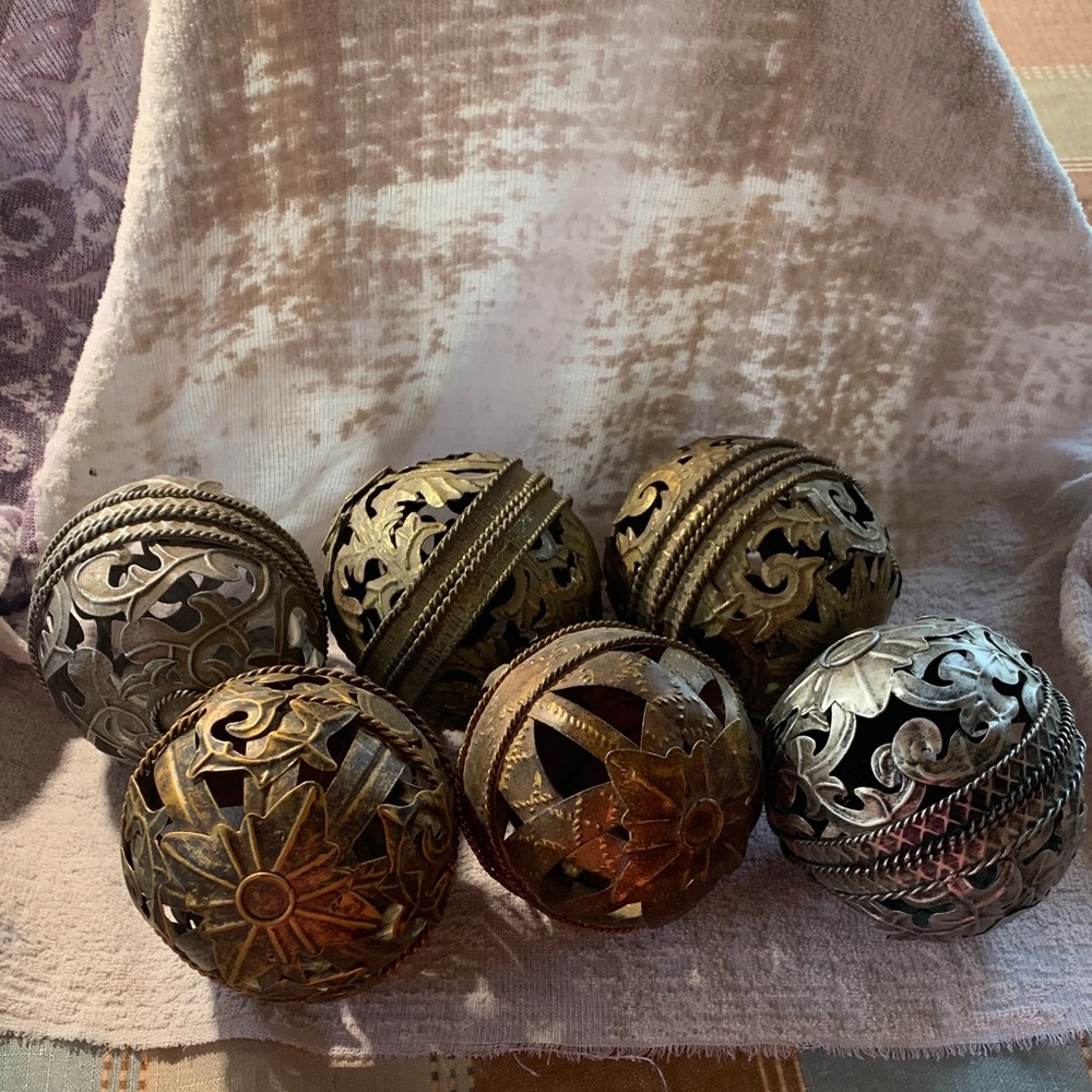 Decorative Metal Spheres Set - Picture 2 of 5